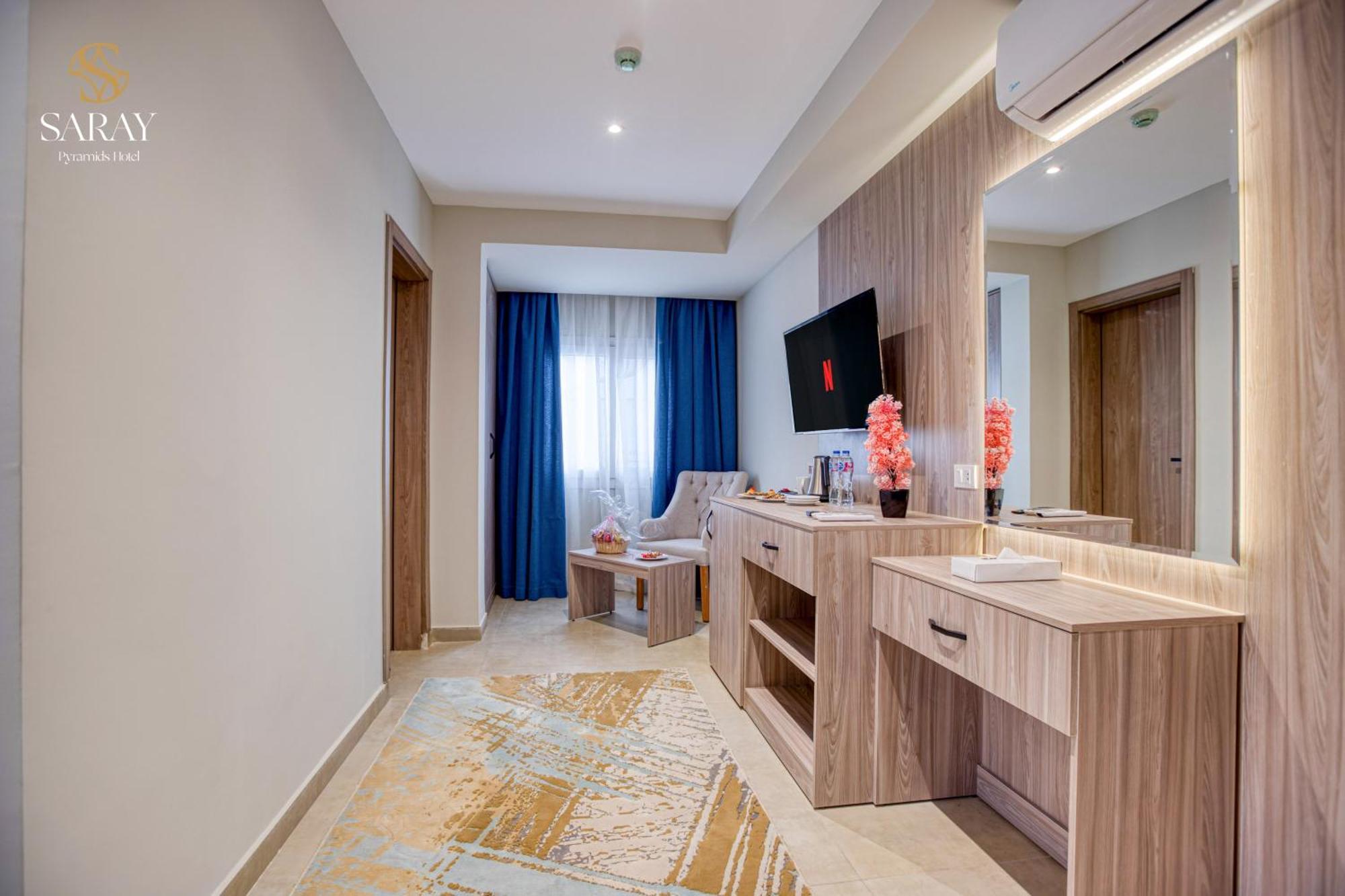 Saray Pyramids & Museum View Hotel Kafrat al Jabal Bagian luar foto